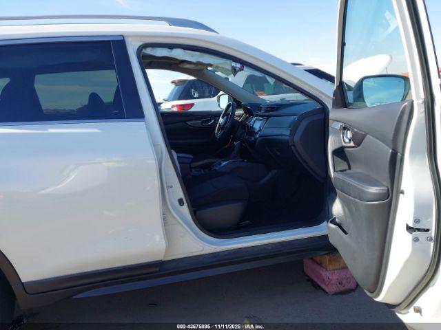 Nissan Rogue Sv Image 8