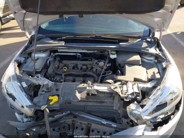 Ford Focus S Image 6