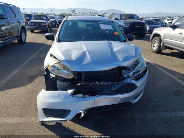 Ford Focus S Image 13