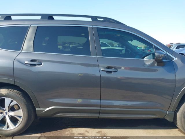 Subaru Ascent Premium 7-passenger Image 3