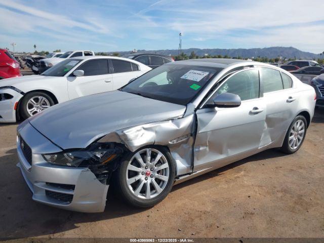 Jaguar XE 25t Image 14