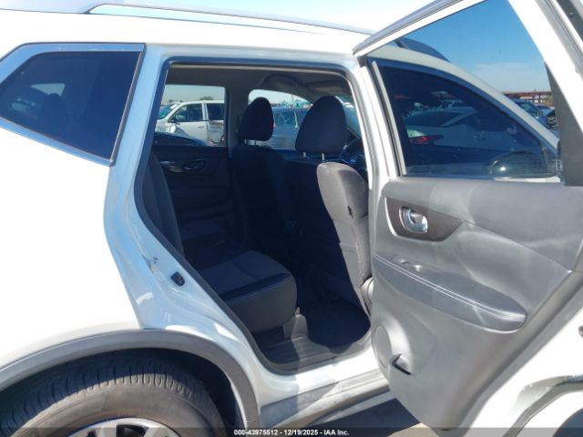 Nissan Rogue Sv Image 5