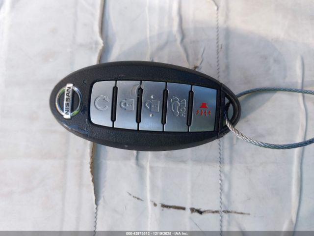 Nissan Rogue Sv Image 2