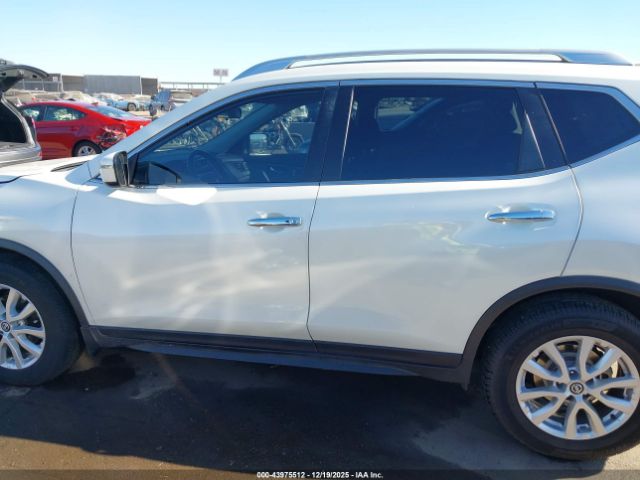 Nissan Rogue Sv Image 16