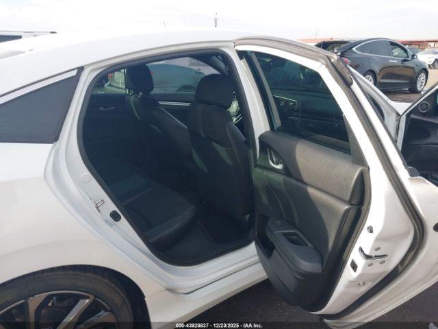 Honda Civic Sport Image 5