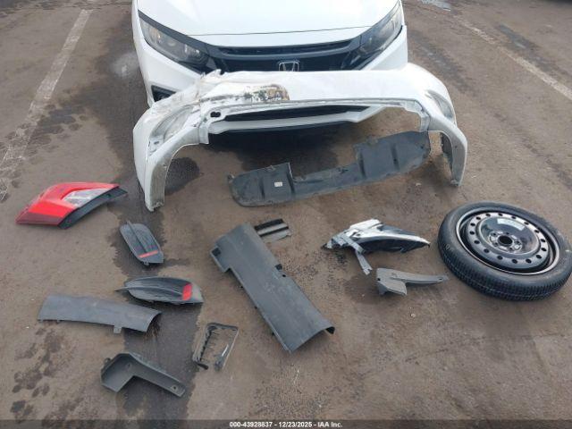 Honda Civic Sport Image 9