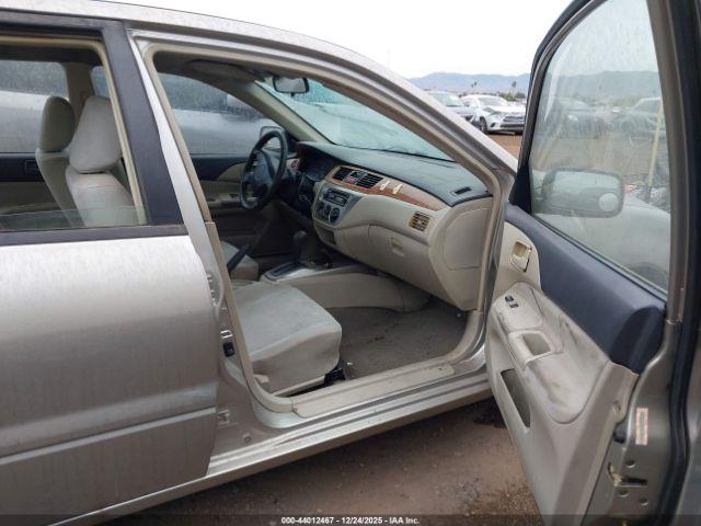 Mitsubishi Lancer Es Image 2