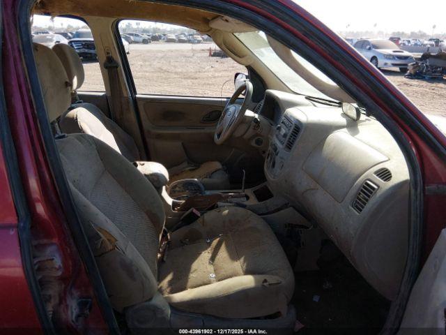 Ford Escape Xlt Image 4