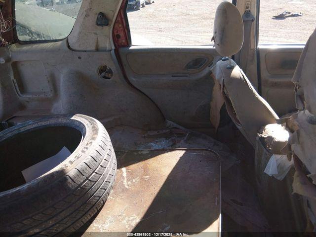 Ford Escape Xlt Image 9