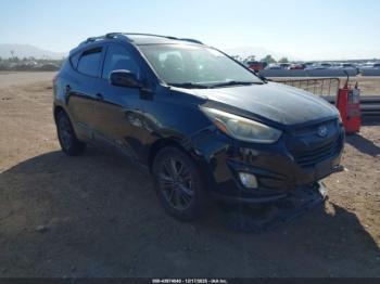  Salvage Hyundai TUCSON