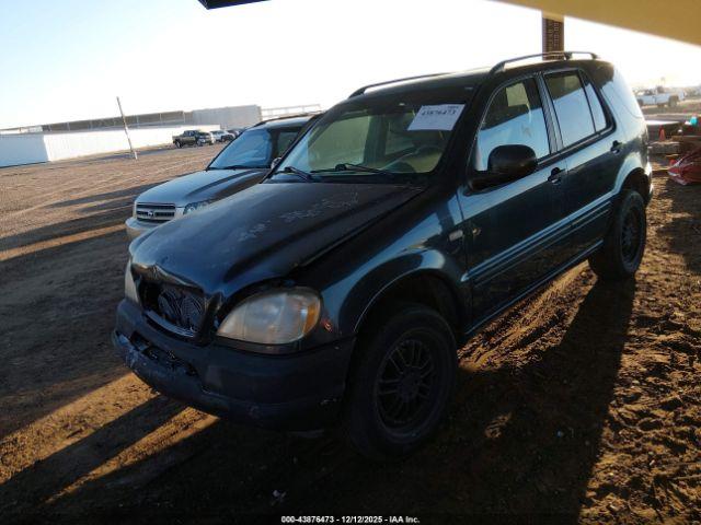 Mercedes-Benz M-Class Image 2