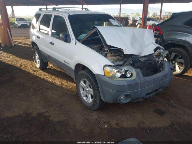  Salvage Ford Escape