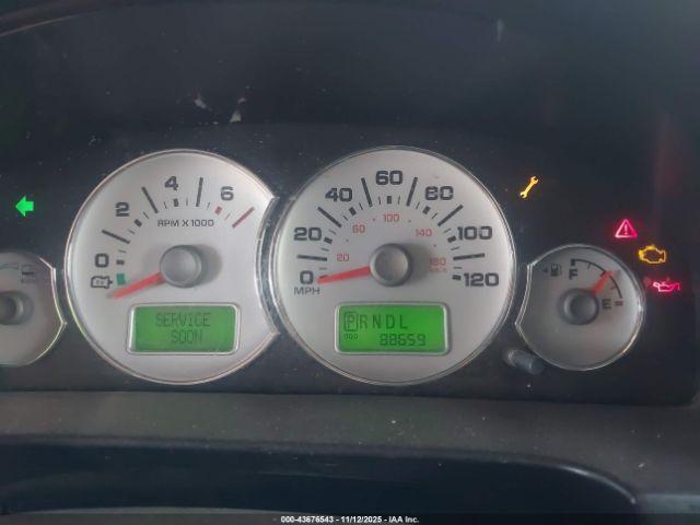 Ford Escape Image 12