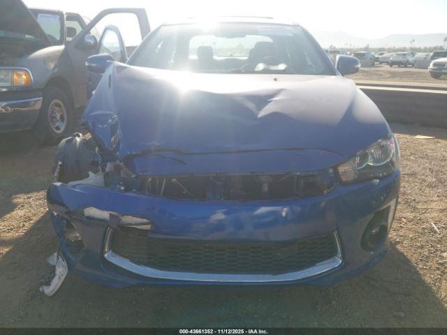 Mitsubishi Lancer Image 10