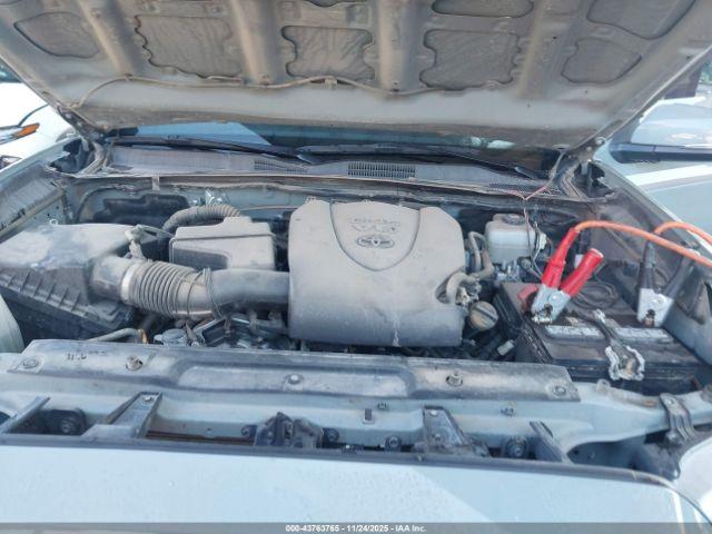 Toyota Tacoma Trd Off Road Image 10