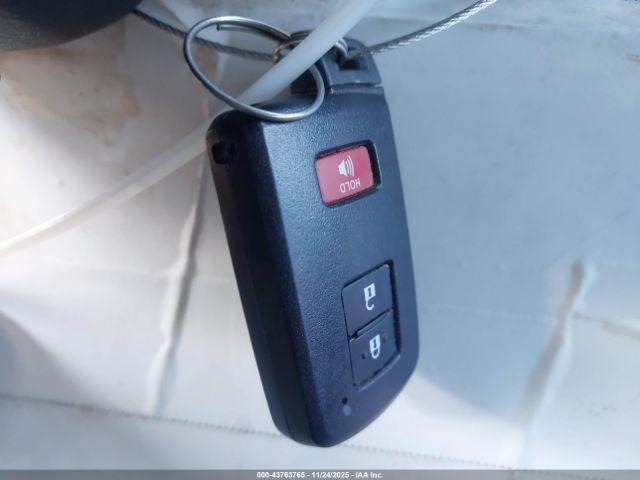 Toyota Tacoma Trd Off Road Image 9