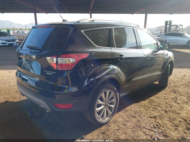 Ford Escape Titanium Image 16