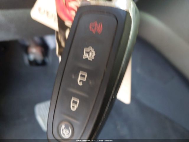 Ford Escape Titanium Image 15