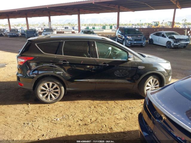 Ford Escape Titanium Image 9