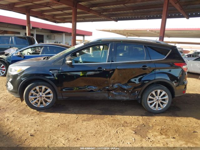 Ford Escape Titanium Image 11