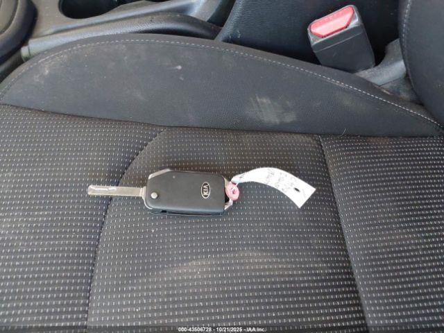 Kia Forte Lxs Image 7