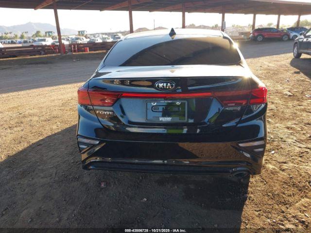 Kia Forte Lxs Image 11