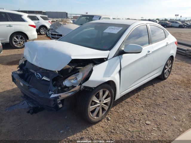 Hyundai ACCENT Gls Image 11