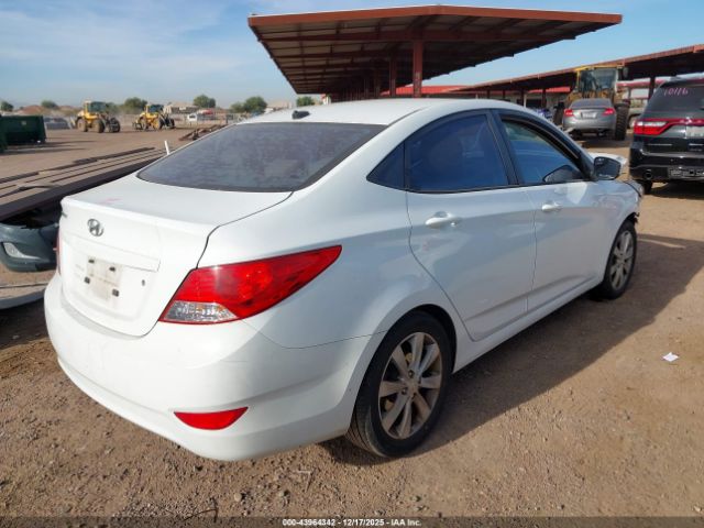 Hyundai ACCENT Gls Image 9