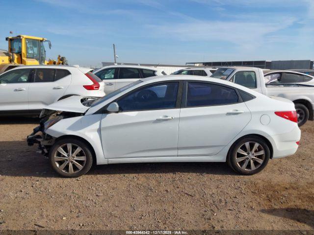 Hyundai ACCENT Gls Image 8