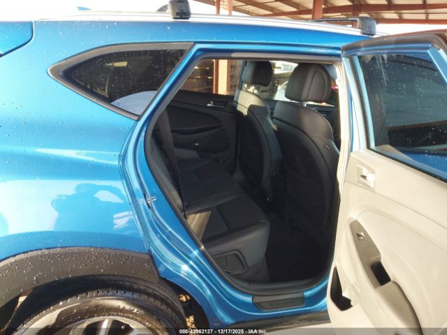 Hyundai TUCSON Se Plus Image 6