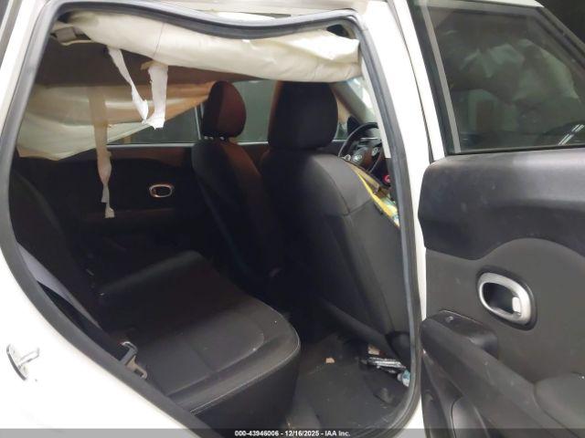 Kia Soul Image 15