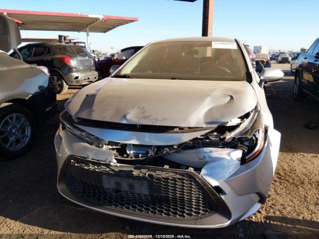 Toyota Corolla Le Image 2