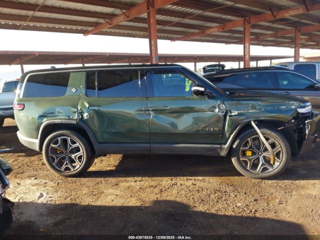 Rivian R1s Launch Edition Image 17