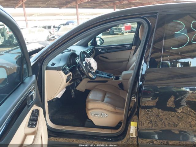 Porsche Macan Image 6