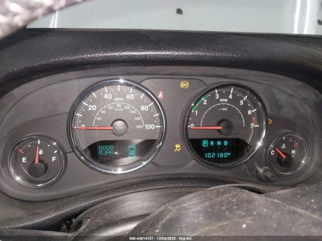 Jeep Wrangler Freedom Edition Image 7