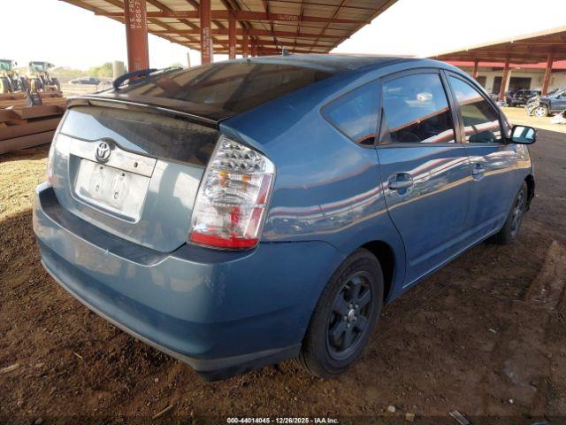 Toyota Prius Image 11