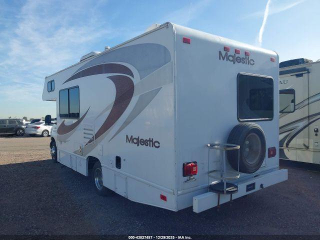 Ford E-350 Standard Image 10