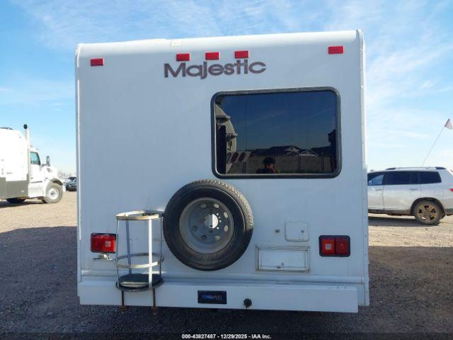 Ford E-350 Standard Image 6