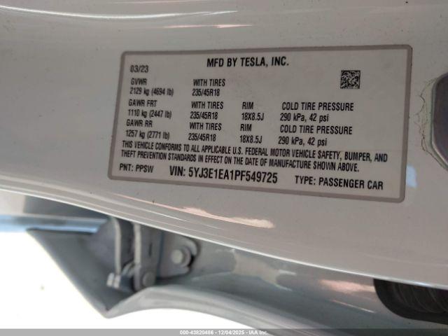 Tesla Model 3 Rear-wheel Drive Image 13