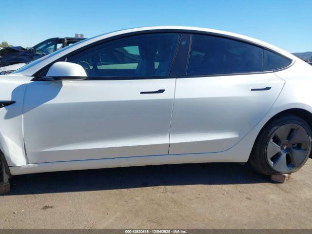 Tesla Model 3 Rear-wheel Drive Image 16