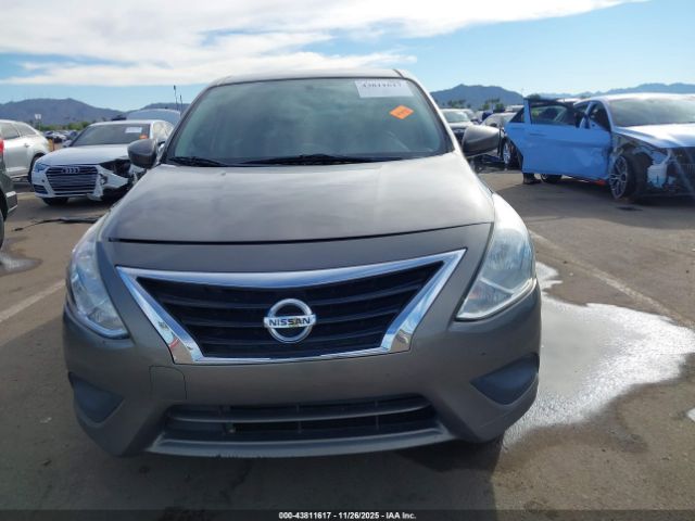 Nissan Versa 1.6 Sv Image 9