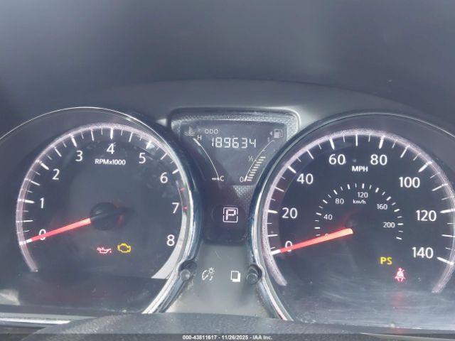 Nissan Versa 1.6 Sv Image 2