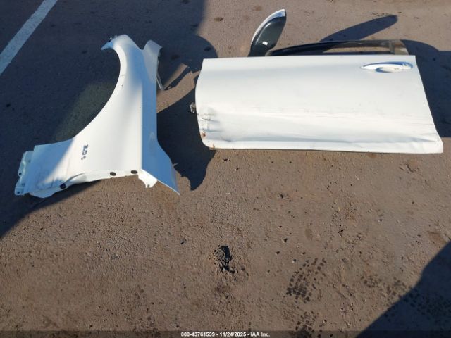 INFINITI Q50 3.0t Luxe Image 3