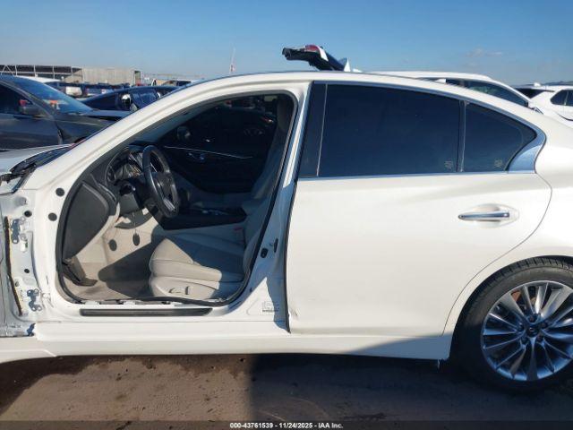 INFINITI Q50 3.0t Luxe Image 11