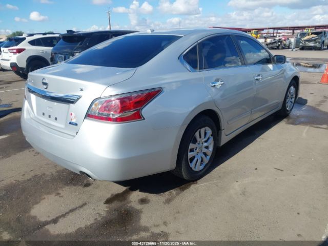 Nissan Altima 2.5 S Image 13