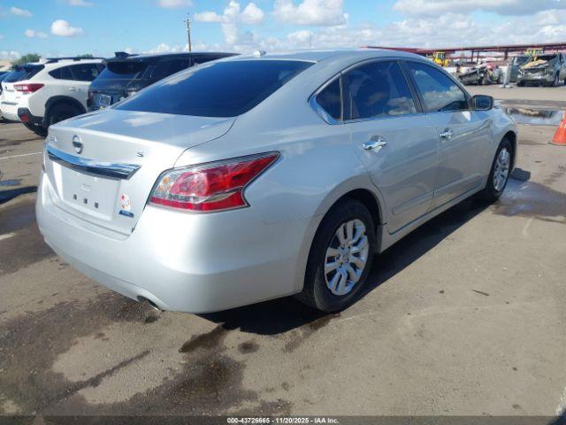 Nissan Altima 2.5 S Image 13