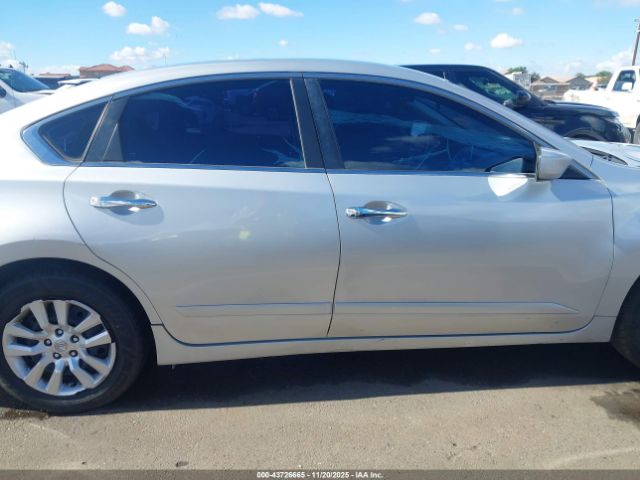 Nissan Altima 2.5 S Image 11