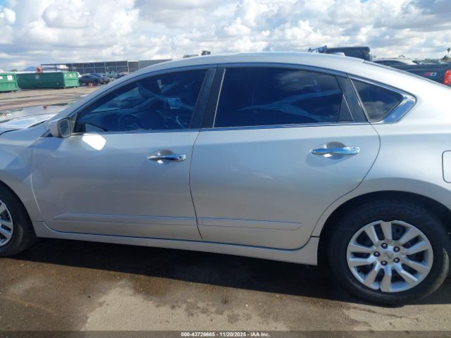 Nissan Altima 2.5 S Image 8