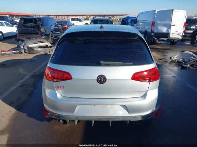 Volkswagen Golf Image 17