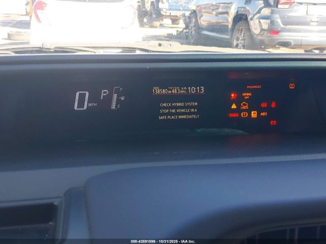 Toyota Prius c Two Image 5